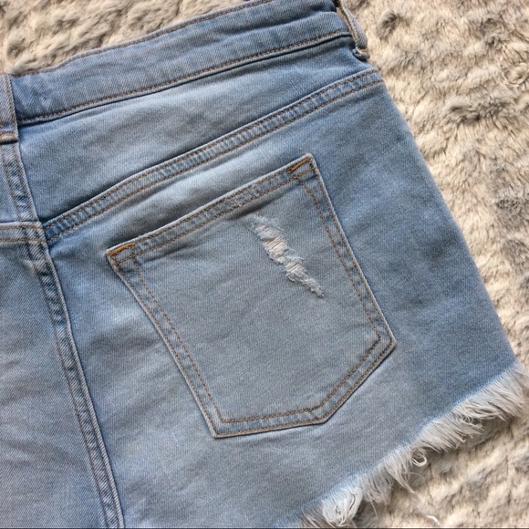 H&M Distressed Destroyed Denim Shorts Frayed Hem - Picture 6 of 7